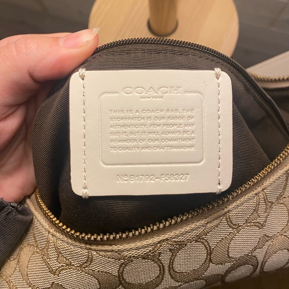 Coach Outline Signature Celeste Hobo Handbag - Picture 4 of 4